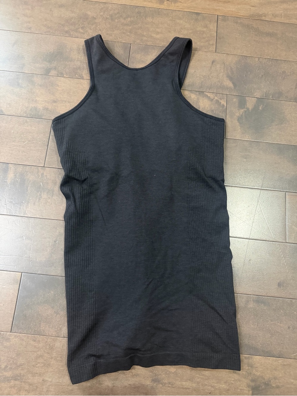 Lululemon EBB Tank Top Size 6